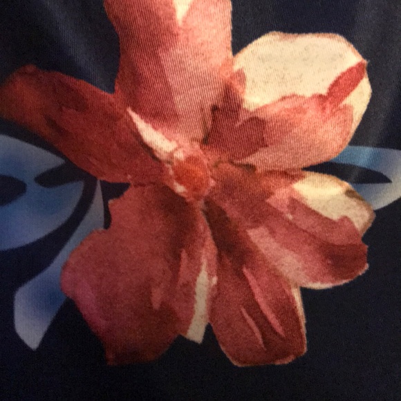 Floral top - Picture 2 of 2